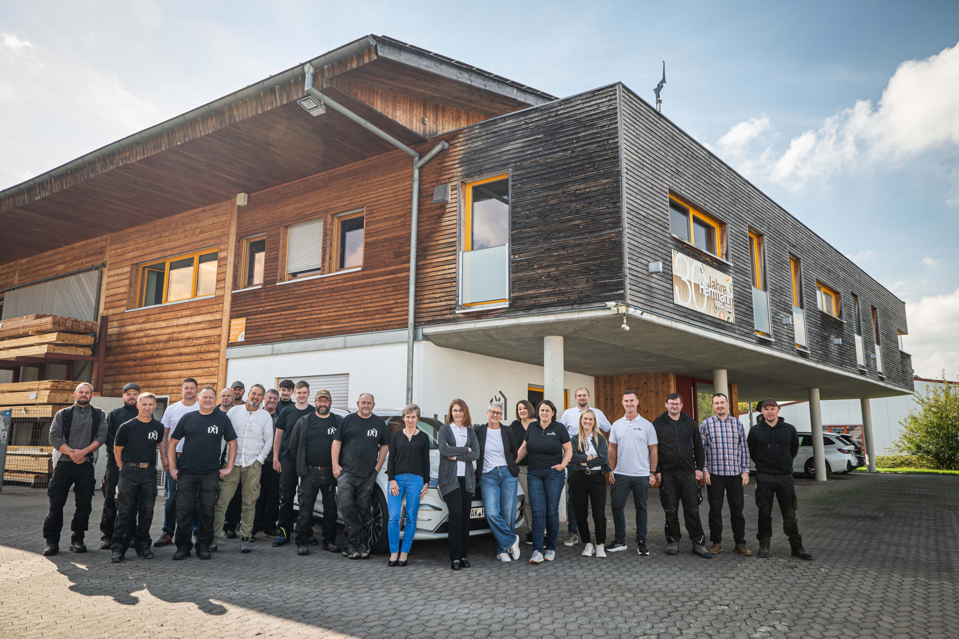 Herrmann Massivholzhaus Headerbild Karriere